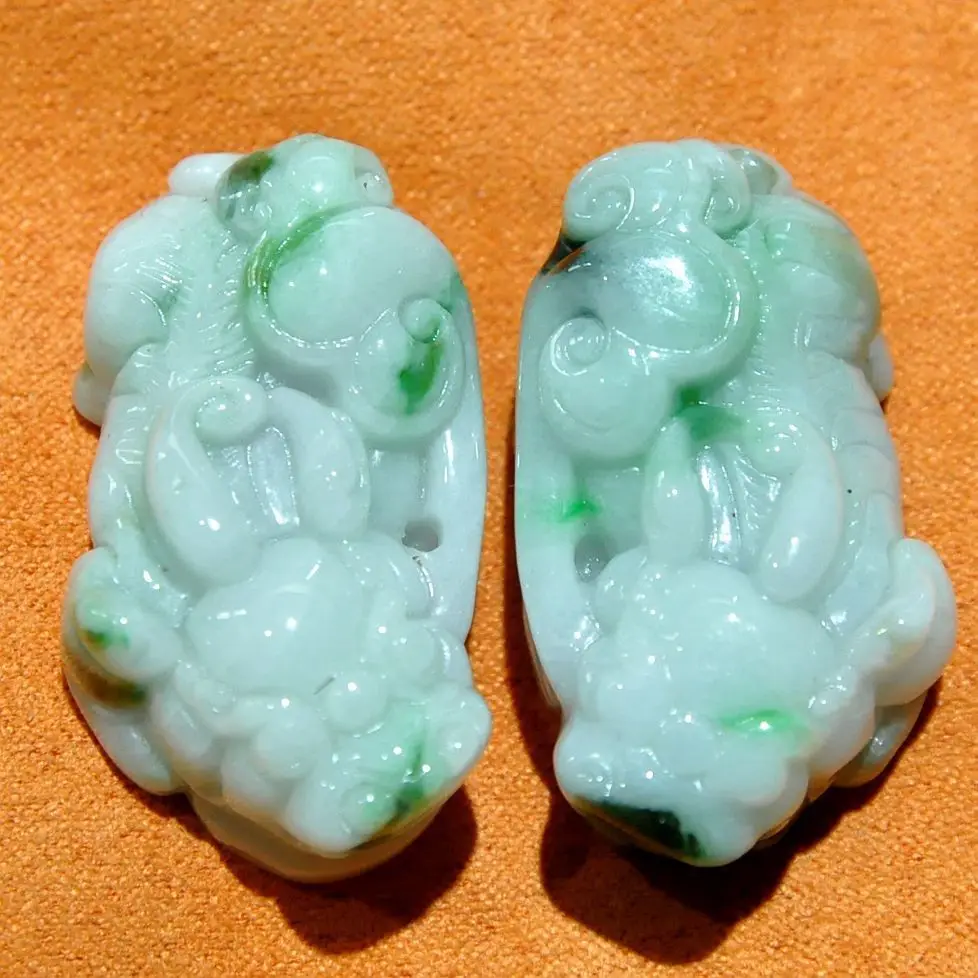 Emerald certified 100% natural jadeite jade beads necklace "Grade A" ~pixiu
Emerald certified 100% natural jadeite jade beads necklace "Grade A" ~pixiu