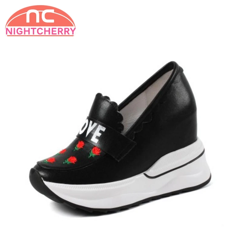 NIGHTCHERRY Women High Heel Shoes Real Leather Shoes Woman High Wedges Platform Pumps Fashion Ladies Flowers Footwear Size 31-40
NIGHTCHERRY Women High Heel Shoes Real Leather Shoes Woman High Wedges Platform Pumps Fashion Ladies Flowers Footwear Size 31-40