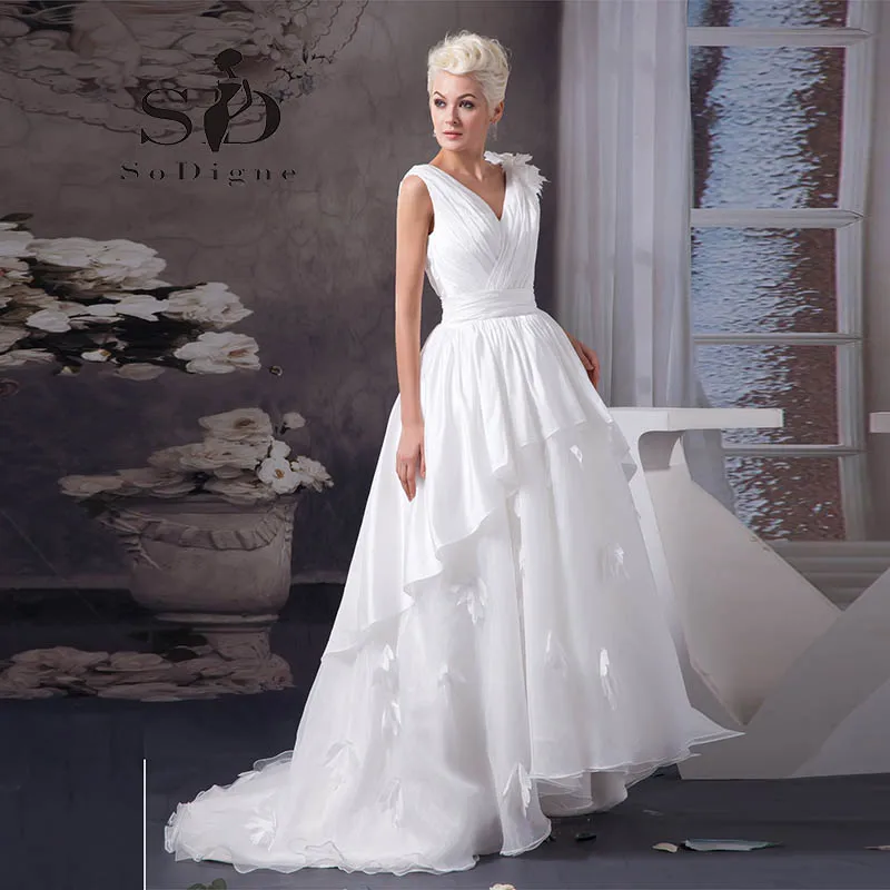 Wedding Dress 2016 SoDigne Elegant Flowers Deep V Neck Pleats A Line Vestido De Noiva Romantic Custom Made Bridal Gown
Wedding Dress 2016 SoDigne Elegant Flowers Deep V Neck Pleats A Line Vestido De Noiva Romantic Custom Made Bridal Gown