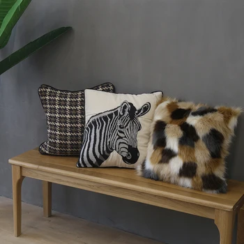 45x45cm American Embroidered zebra cushion cover thick houndstooth pattern pillowcase warm immitation fur pillow cover backrest
45x45cm American Embroidered zebra cushion cover thick houndstooth pattern pillowcase warm immitation fur pillow cover backrest