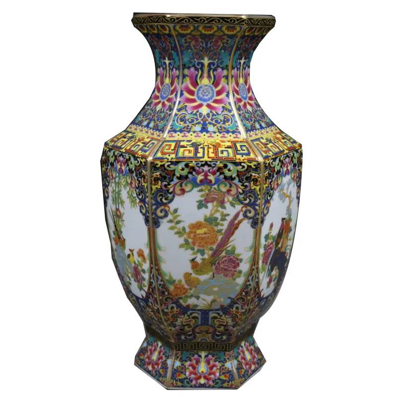 Qing Qianlong Enamel Colorful Flowers and Birds Hexagonal Vase Antique Home Decoration Porcelain Decoration Antique Collection
Qing Qianlong Enamel Colorful Flowers and Birds Hexagonal Vase Antique Home Decoration Porcelain Decoration Antique Collection