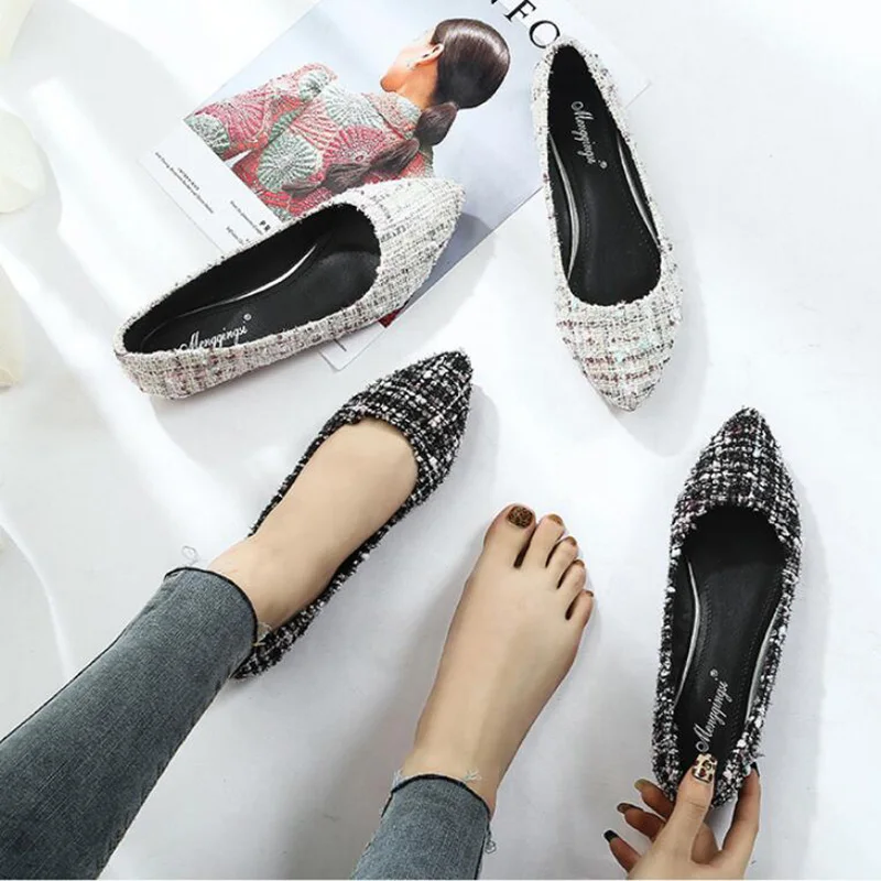 2019 Spring mules shoes woman black white plaid pointed toe zapatos de mujer big size 42/43 flat creepers ladies espadrilles new
2019 Spring mules shoes woman black white plaid pointed toe zapatos de mujer big size 42/43 flat creepers ladies espadrilles new