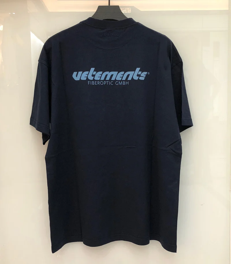 19ss Vetements T Shirt Men Women Streetwear Oversize T-shirt Fashion Harajuku High Quality Cotton Top Tees Vetements Tshirt
19ss Vetements T Shirt Men Women Streetwear Oversize T-shirt Fashion Harajuku High Quality Cotton Top Tees Vetements Tshirt