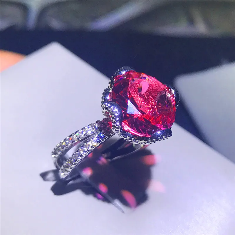 Charm Female Rose Red Oval Ring Big Stone Finger Ring Silver Color Wedding Jewelry Promise Love Engagement Rings For Women
Charm Female Rose Red Oval Ring Big Stone Finger Ring Silver Color Wedding Jewelry Promise Love Engagement Rings For Women