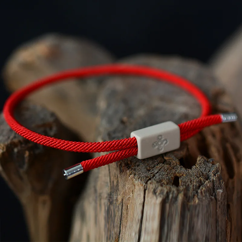 LKO new arrive Simple style Lucky Red Rope Shambala Bracelet for man&women lover Female Bracelet hippop
LKO new arrive Simple style Lucky Red Rope Shambala Bracelet for man&women lover Female Bracelet hippop