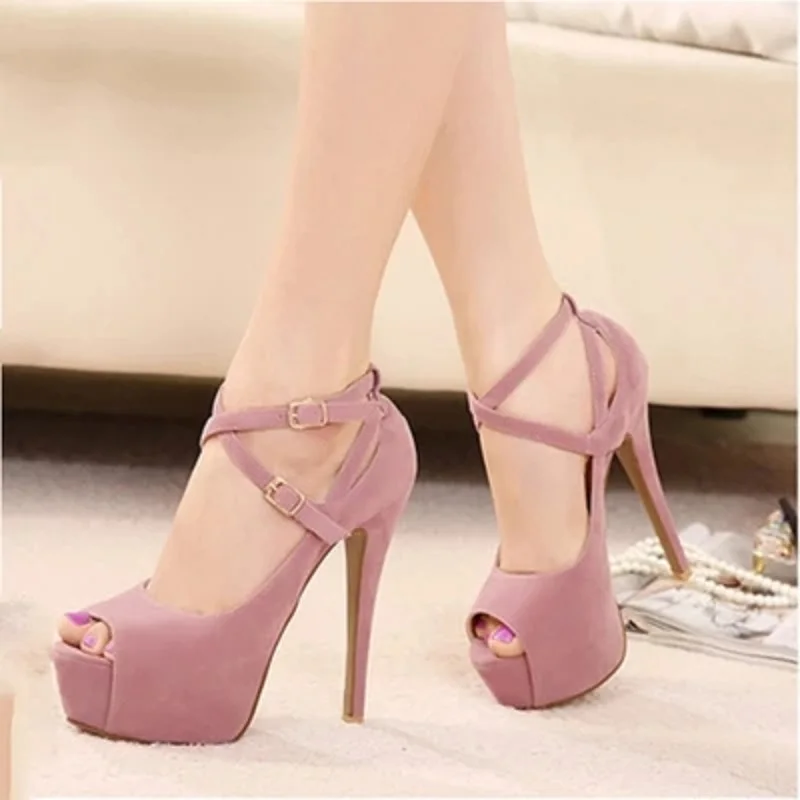 2018 new fish mouth sandals thin high-heeled shoes with women's shoes fashion ladies fashion wild sandals.
2018 new fish mouth sandals thin high-heeled shoes with women's shoes fashion ladies fashion wild sandals.