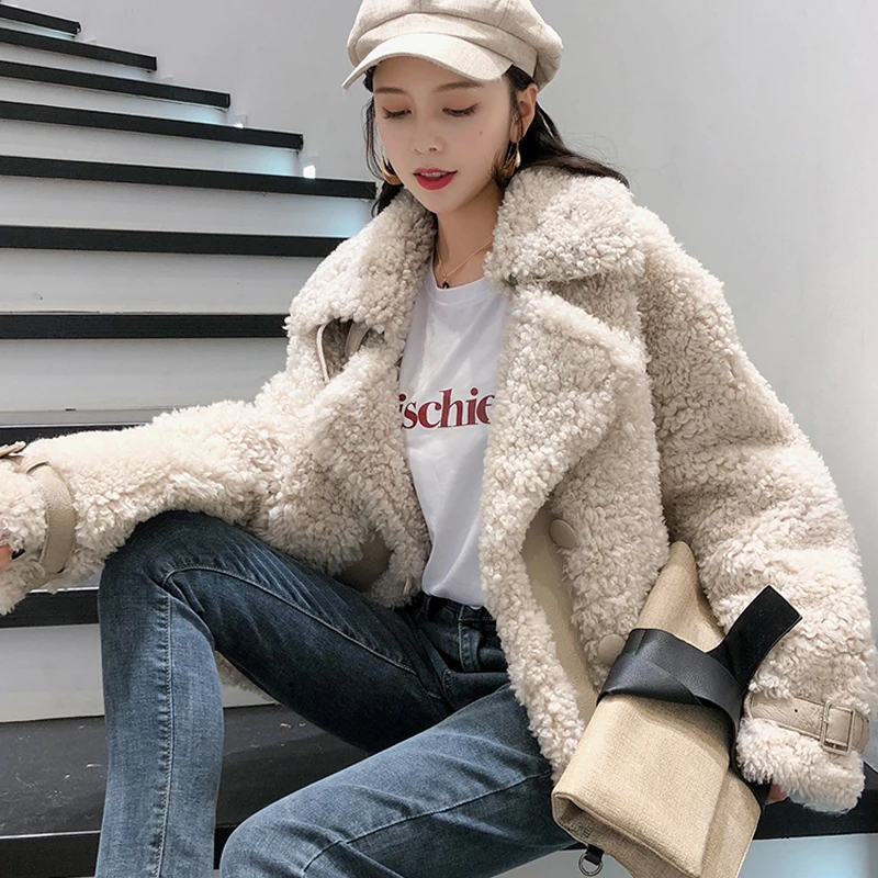 Real fur coat women winter thick warm shearing fur jacket genuine sheepskin leather one piece natural mink fur NPI 90102D
Real fur coat women winter thick warm shearing fur jacket genuine sheepskin leather one piece natural mink fur NPI 90102D