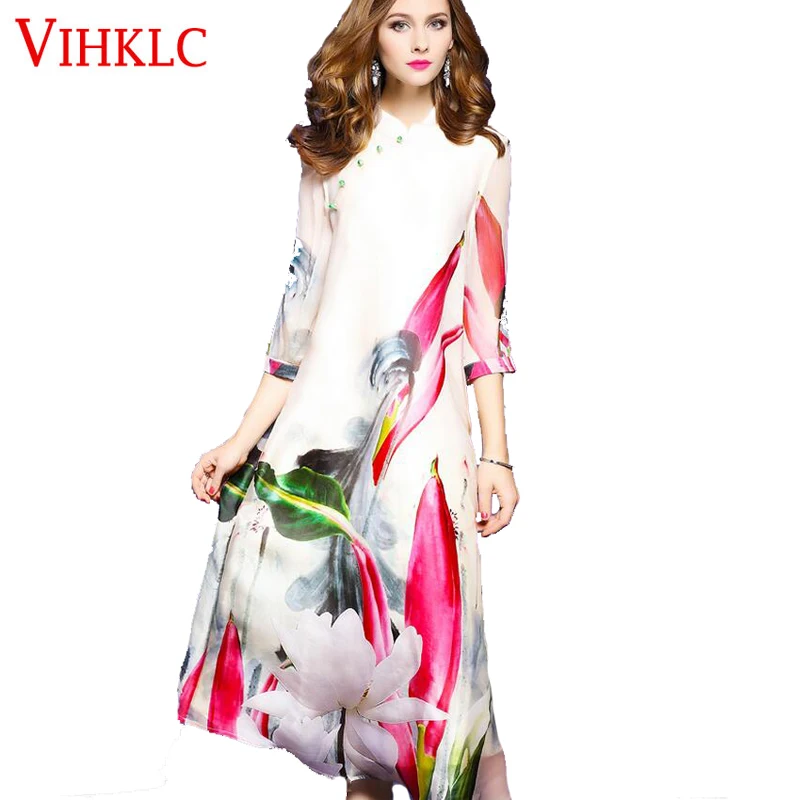 2017 spring new silk dress casual fashion ladies clothing printing Seven Minute sleeve elegant V-neck large swing dress FC152
2017 spring new silk dress casual fashion ladies clothing printing Seven Minute sleeve elegant V-neck large swing dress FC152