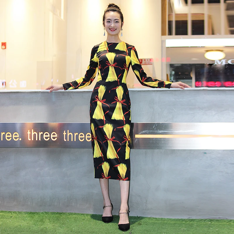 High Quality 2019 Autumn And Winter Fashion Runway Show New Popular Long Sleeved Black Women Dress Straw Stamp Free Shipping
High Quality 2019 Autumn And Winter Fashion Runway Show New Popular Long Sleeved Black Women Dress Straw Stamp Free Shipping