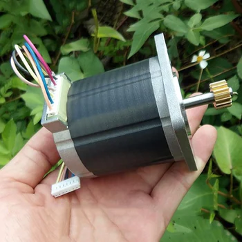 Two-phase six-wire motor 1.8 degree high torque 1.5 N.m 60 stepper motor micro electric machinery stepping motor
Two-phase six-wire motor 1.8 degree high torque 1.5 N.m 60 stepper motor micro electric machinery stepping motor