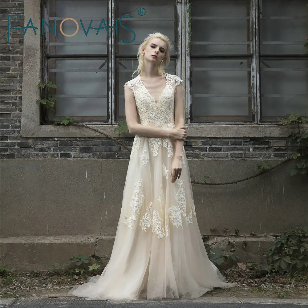 2019 Vintage Lace Wedding Dress Plus Size Short sleeves Long Wedding Gowns Robe de maree boho dress vestido de noiva de renda
2019 Vintage Lace Wedding Dress Plus Size Short sleeves Long Wedding Gowns Robe de maree boho dress vestido de noiva de renda