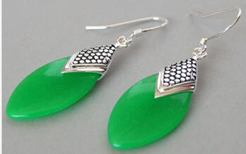 NEW Green gem 925 Sterling Dangle Earring Lovely Fine Nobility Lady's Women's Earrings
NEW Green gem 925 Sterling Dangle Earring Lovely Fine Nobility Lady's Women's Earrings