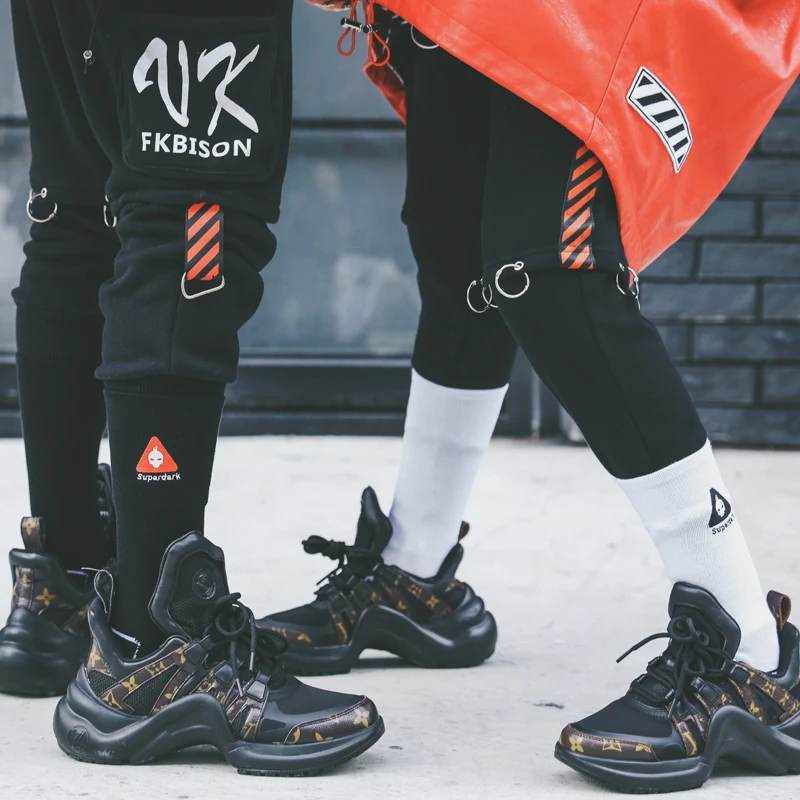 Triangle Devil avatar Pattern Black style Street hip hop Cotton Couple Skateboard Sox Ins Harajuku Fashion Cool Men/Women Sock
Triangle Devil avatar Pattern Black style Street hip hop Cotton Couple Skateboard Sox Ins Harajuku Fashion Cool Men/Women Sock