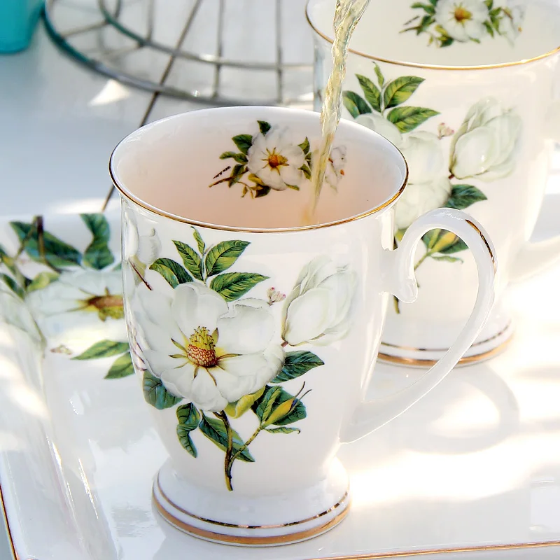 300 ml white rose Bone China Coffee Mug Quality Goods Gold Plating Ceramic Cup Fashion floral Design
300 ml white rose Bone China Coffee Mug Quality Goods Gold Plating Ceramic Cup Fashion floral Design