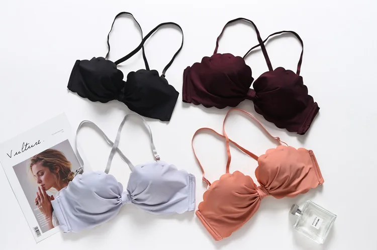 Бюстгальтер Spirit of Colours с формованными чашками пуш-ап купить со скидкой в секс шопе  Женское белье, одежда  Пляжная одежда