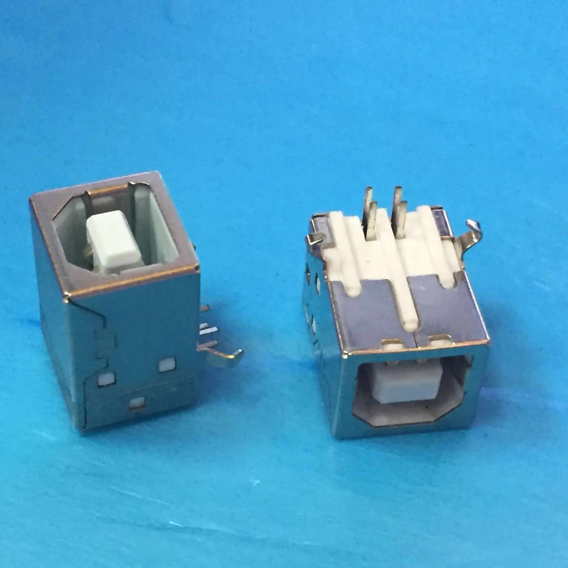 20Pcs USB-B Female USB Connector Square Head USB party mouth/USB a 90 degree type D DIP straight runs
20Pcs USB-B Female USB Connector Square Head USB party mouth/USB a 90 degree type D DIP straight runs