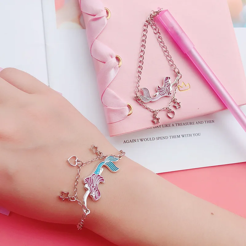 1pcs 0.5mm Black Ink Creative Mermaid Bracelet Pendant Gel Pen School Supplies Office Supplies
1pcs 0.5mm Black Ink Creative Mermaid Bracelet Pendant Gel Pen School Supplies Office Supplies