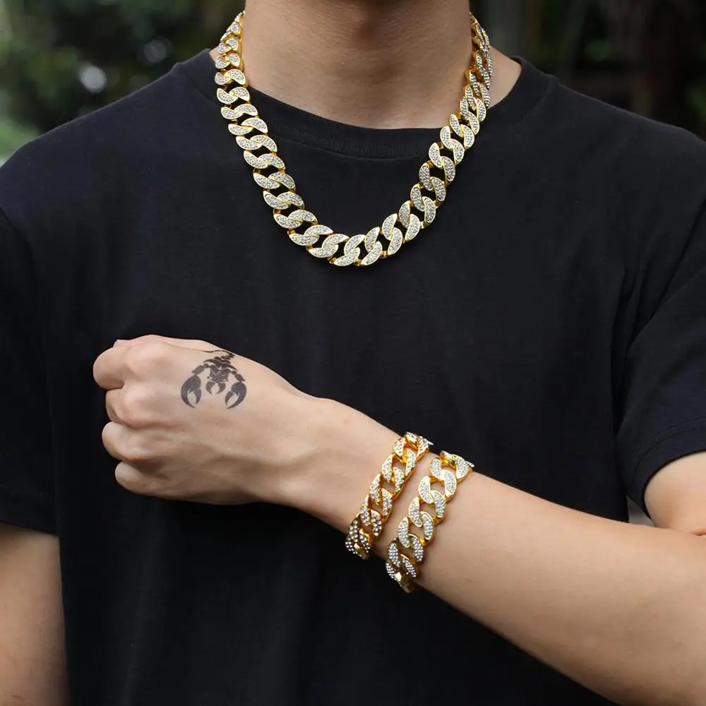 Men Hip hop Iced Out Bling chain Necklace pave setting rhinestone CZ stone Miami Cuban chains necklaces Hiphop jewelry lgifts 
Men Hip hop Iced Out Bling chain Necklace pave setting rhinestone CZ stone Miami Cuban chains necklaces Hiphop jewelry lgifts
