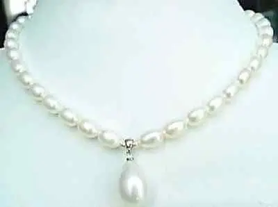 7-9mm White Akoya Cultured Pearl & Shell Pendant Necklace AAA style Fine Noble real Natural free shipping
7-9mm White Akoya Cultured Pearl & Shell Pendant Necklace AAA style Fine Noble real Natural free shipping