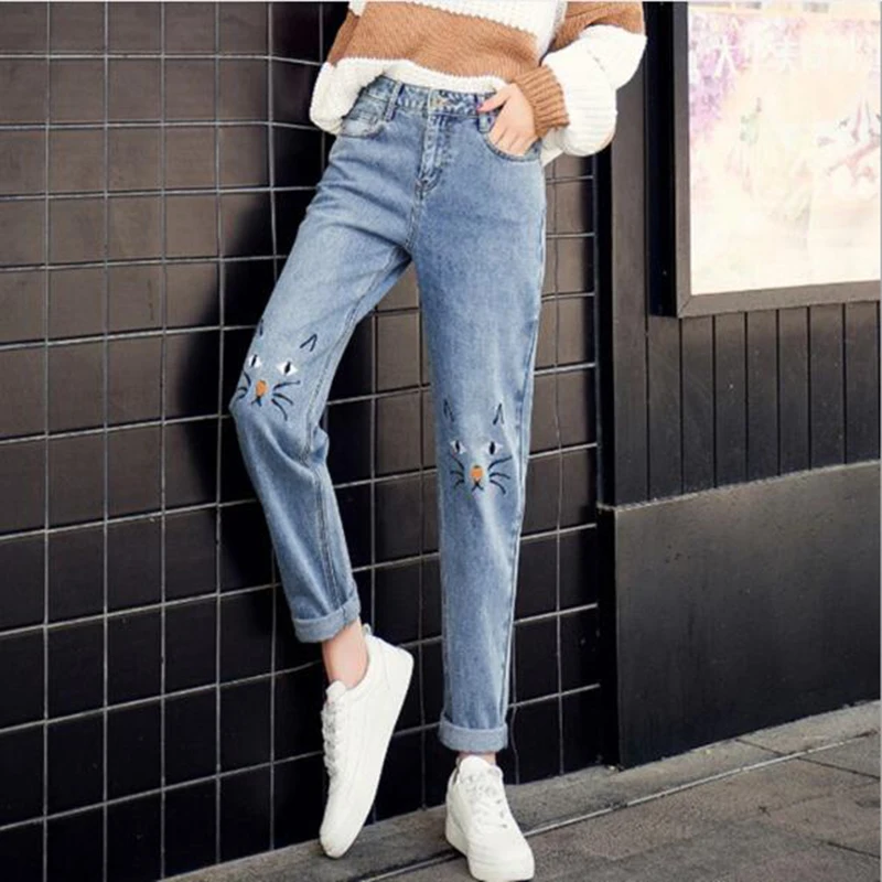 2019 New Summer Boyfriend Jeans for Women Vintage Cat Embroidery Casual Denim Pants Cuffs Ripped Harem Cropped Jeans Femme
2019 New Summer Boyfriend Jeans for Women Vintage Cat Embroidery Casual Denim Pants Cuffs Ripped Harem Cropped Jeans Femme