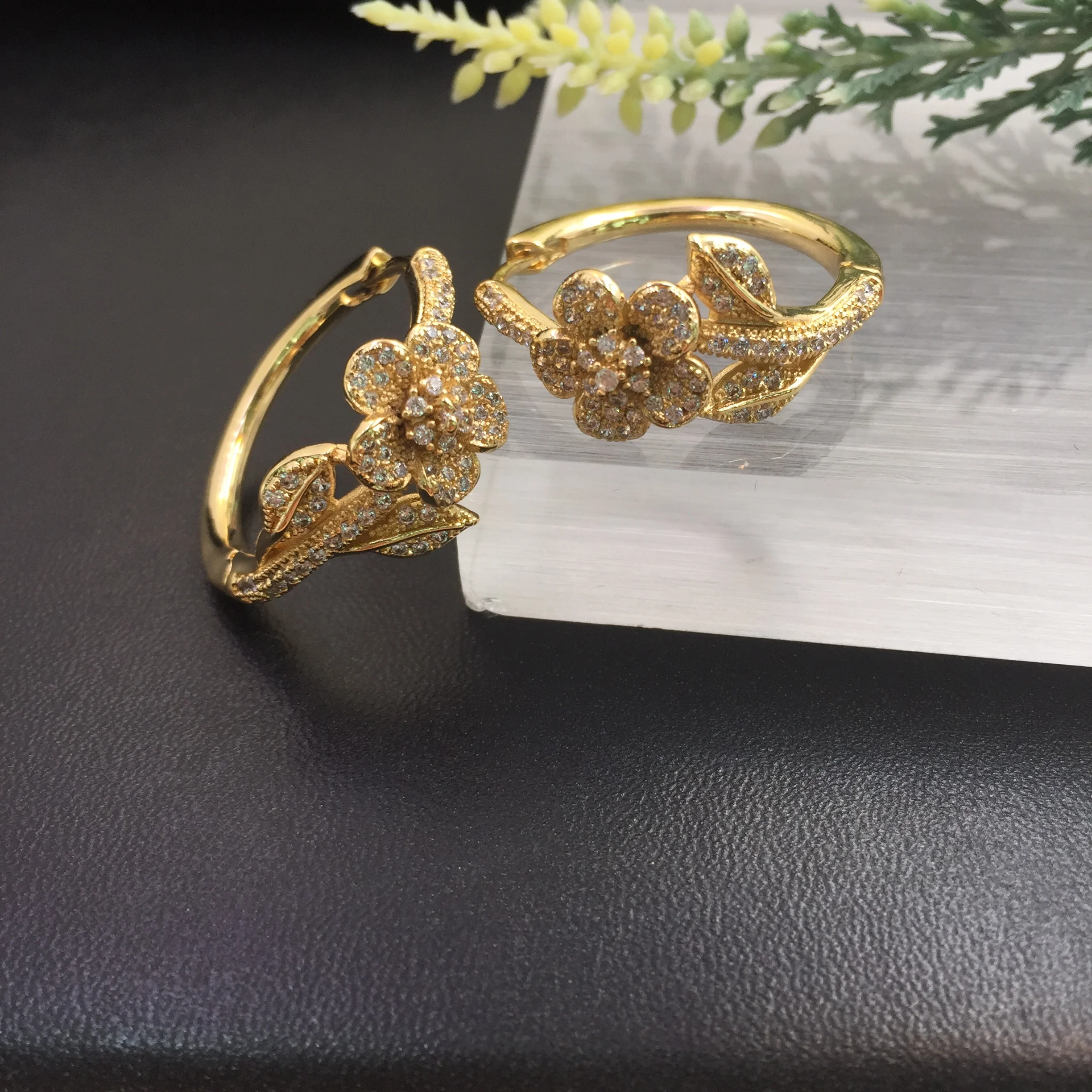Lanyika Fashion Jewelry Blossoming Artistical Exquisite Exquisite Micro Plated Party Romantic Earrings Banquet Daily Best Gift
Lanyika Fashion Jewelry Blossoming Artistical Exquisite Exquisite Micro Plated Party Romantic Earrings Banquet Daily Best Gift