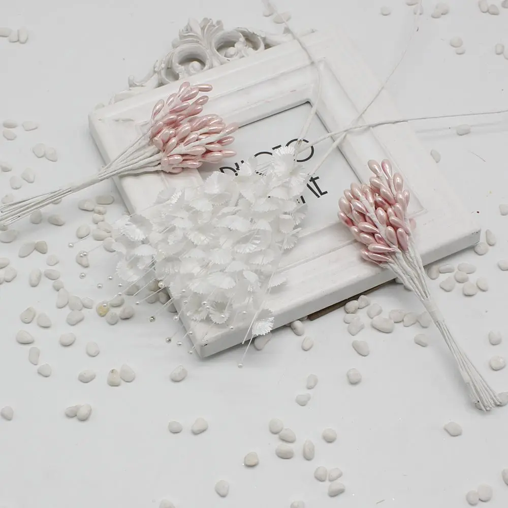 10 pcs/lot artificial berry, cherry red stamens pearl wedding simulate glass DIY wedding home decoration
10 pcs/lot artificial berry, cherry red stamens pearl wedding simulate glass DIY wedding home decoration