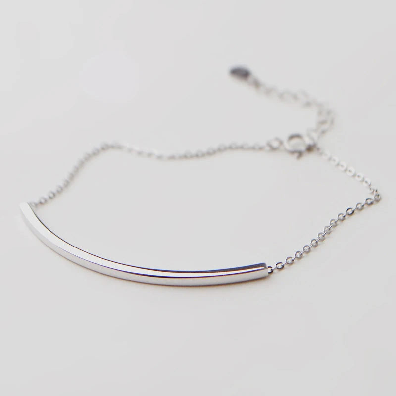 Summer Brand Fashion 925 Sterling Silver Geometric Bracelets For Women New Designer S925 Charms Bracelets Bijoux Wholesale
Summer Brand Fashion 925 Sterling Silver Geometric Bracelets For Women New Designer S925 Charms Bracelets Bijoux Wholesale