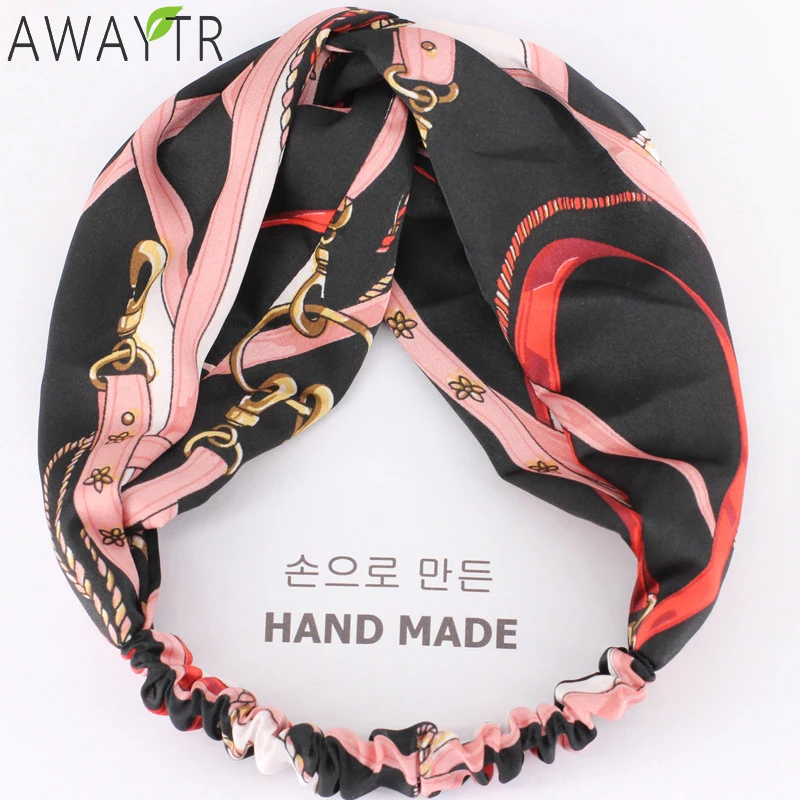 2019 Top Knot Turban Headband Vintage Style Elastic Hairband Hair Accessories No Slip Stay on Knotted Head band Women
2019 Top Knot Turban Headband Vintage Style Elastic Hairband Hair Accessories No Slip Stay on Knotted Head band Women