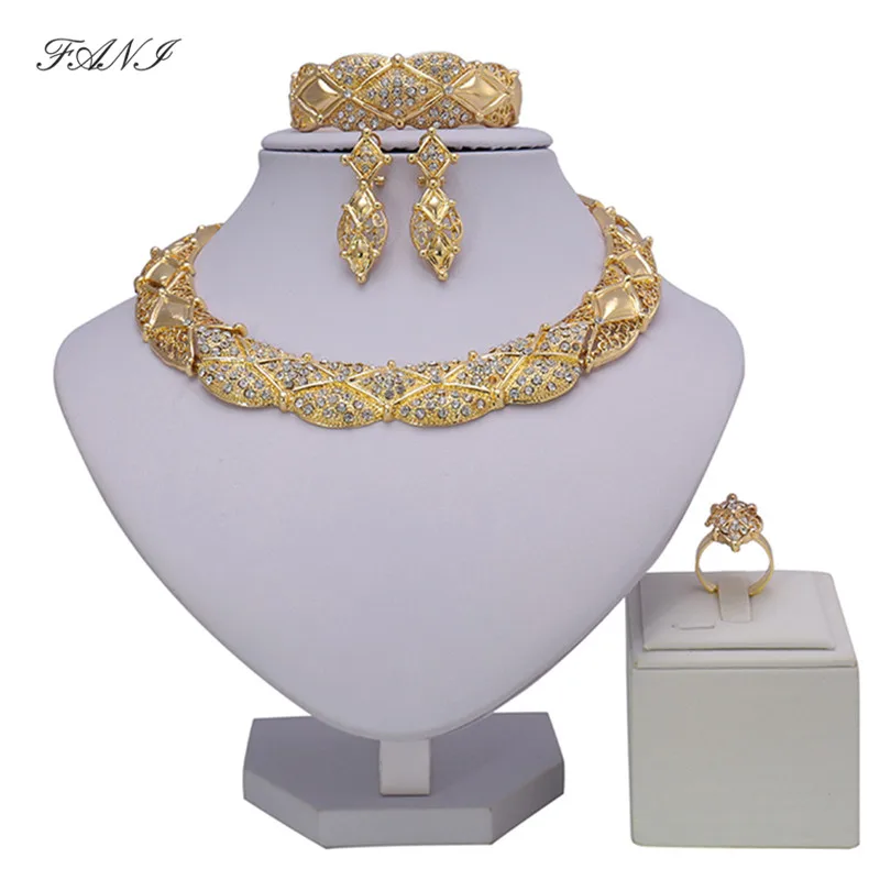 Fani Exquisite Dubai Gold color Jewelry Set Women customer Nigerian Wedding Fashion African Beads Jewelry Set Brand wholesale
Fani Exquisite Dubai Gold color Jewelry Set Women customer Nigerian Wedding Fashion African Beads Jewelry Set Brand wholesale