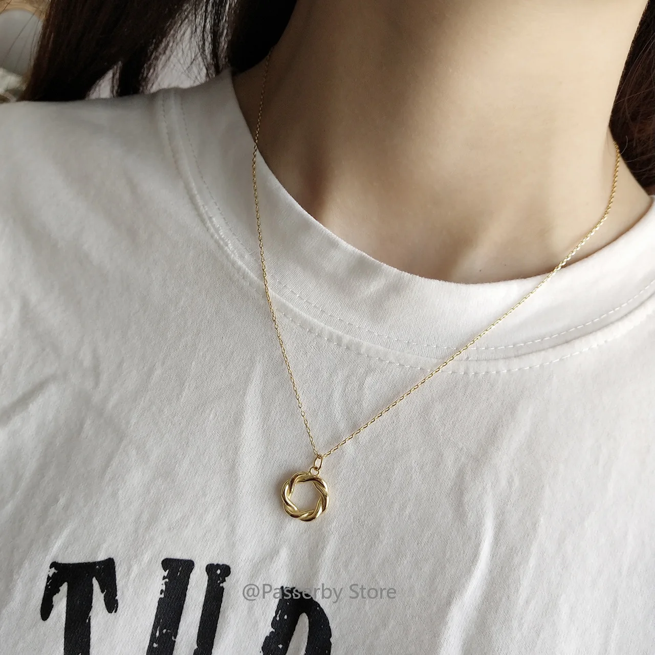 925 Silver Necklace Gold Color Garland Circle Shaped Pendant Chain Necklace Unique Fine Simple Style Jewelry
925 Silver Necklace Gold Color Garland Circle Shaped Pendant Chain Necklace Unique Fine Simple Style Jewelry