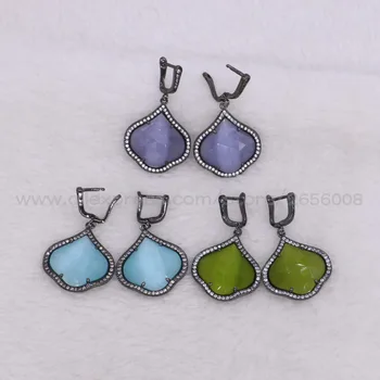 4 Pairs Mix colors faceted Flower Crystal stones drop earrings Black gun metal dangle earring Trendy jewelry for women 2449
4 Pairs Mix colors faceted Flower Crystal stones drop earrings Black gun metal dangle earring Trendy jewelry for women 2449