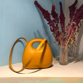 Brand Fashion Women Handbag Candy Color Small Round Bag Famale Cute Shoulder Messenger Bag Luxury Designer Party Clutch 2019
Brand Fashion Women Handbag Candy Color Small Round Bag Famale Cute Shoulder Messenger Bag Luxury Designer Party Clutch 2019