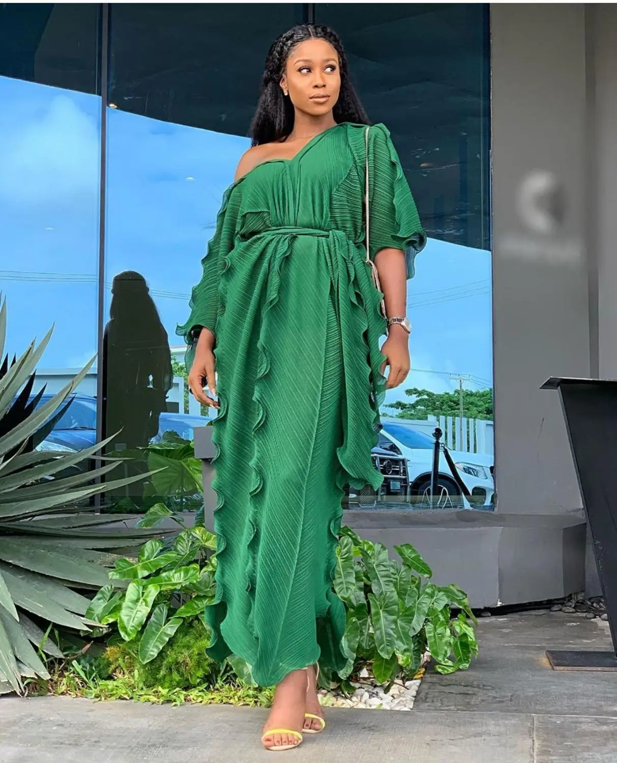 bust 136 cm New style classic African women's Dress Dashiki fashion Ruffled flounce loose v-neck mid-sleeve dress free size
bust 136 cm New style classic African women's Dress Dashiki fashion Ruffled flounce loose v-neck mid-sleeve dress free size