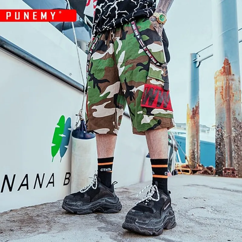 Men Oversize Shorts Ribbon Hip Hop Streetwear Sweatpants Skateboard Shorts Camouflage Print Summer New Male Shorts Trouser 
Men Oversize Shorts Ribbon Hip Hop Streetwear Sweatpants Skateboard Shorts Camouflage Print Summer New Male Shorts Trouser