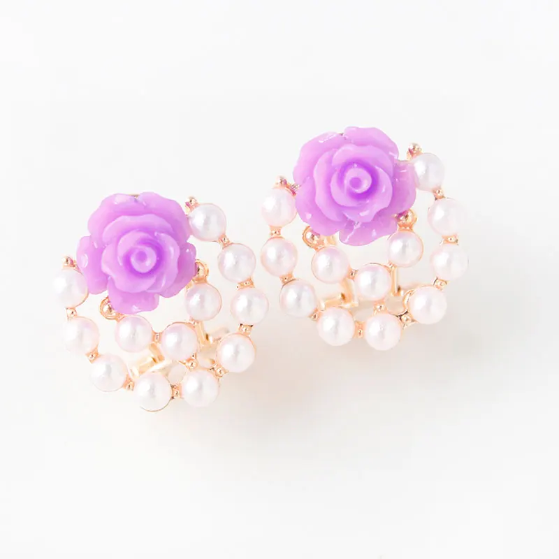 F&U Gold Color Pearl with Resin Flower Shaped Zinc Alloy New Arrival Products Trendy Stud Earrings
F&U Gold Color Pearl with Resin Flower Shaped Zinc Alloy New Arrival Products Trendy Stud Earrings