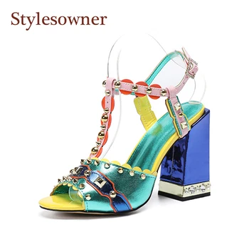 Stylesowner New Green Designer Top Quality Lady Sandal Shoe Chunky High Heels Rivets Peep Toe Comfortable Wedding Party Shoe
Stylesowner New Green Designer Top Quality Lady Sandal Shoe Chunky High Heels Rivets Peep Toe Comfortable Wedding Party Shoe