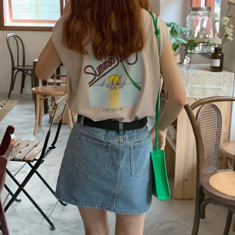 2 colors 2019 summer holiday style cartoon print sleeveless t shirts womens cropped tops for womens (C6455
2 colors 2019 summer holiday style cartoon print sleeveless t shirts womens cropped tops for womens (C6455