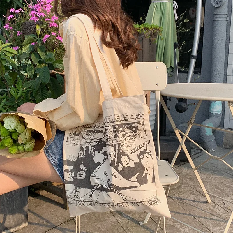 Vintage canvas bag female shoulder Korean version of the wild Harajuku student handbag bag large capacity shopping bag
Vintage canvas bag female shoulder Korean version of the wild Harajuku student handbag bag large capacity shopping bag
