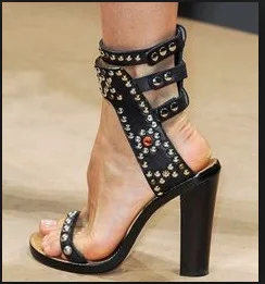 Gladiator sandals with top quality casual street style buckle with rivets and open toe for women, sandals from Rome, high heels
Gladiator sandals with top quality casual street style buckle with rivets and open toe for women, sandals from Rome, high heels