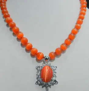 Новые 8 мм красный лунный камень Шри-Ланка драгоценные камни подвеска-черепашка 18 "AAA +
Новые 8 мм красный лунный камень Шри-Ланка драгоценные камни подвеска-черепашка 18 "AAA +