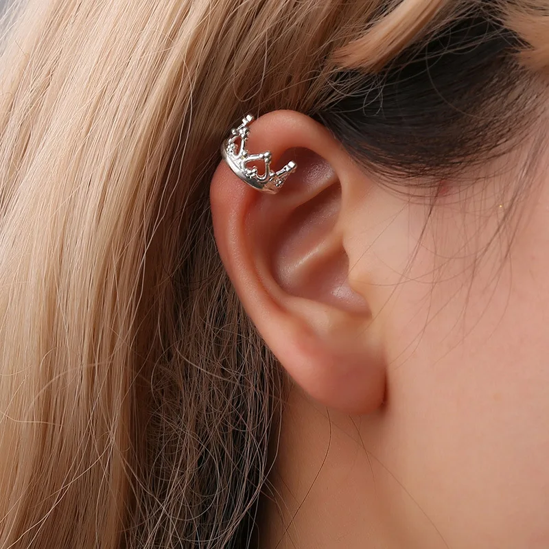 Korean Style Crown Hollow Out Heart U Type Clip Earrings Trendy Alloy Vintage Earring For Women Best Gifts Fashion Jewelry
Korean Style Crown Hollow Out Heart U Type Clip Earrings Trendy Alloy Vintage Earring For Women Best Gifts Fashion Jewelry