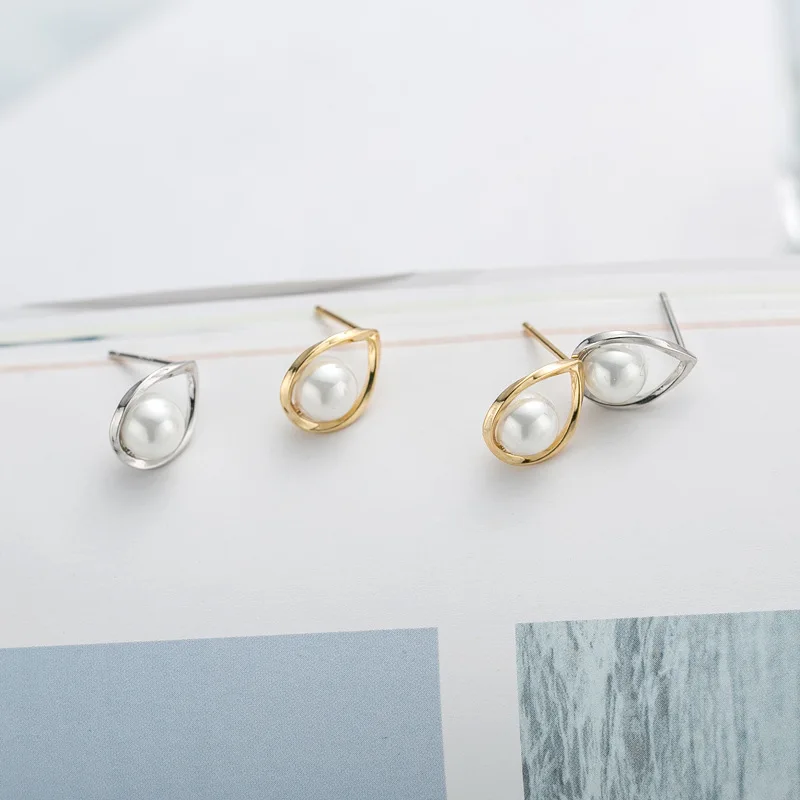 Fashion Gold Color Plated Water Drop Shape Earings 925 Sterling Silver Small Natural Freshwater Pearl Stud Earrings for Womens
Fashion Gold Color Plated Water Drop Shape Earings 925 Sterling Silver Small Natural Freshwater Pearl Stud Earrings for Womens