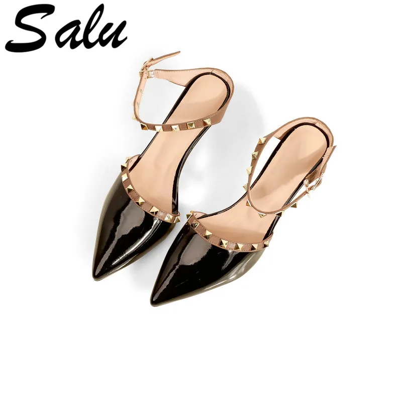 Salu Fashion Wedding Sandals Women Buckle Rivet Summer Female High Heel Sandals Rome Style Genuine Leather Sandals Shoes Woman
Salu Fashion Wedding Sandals Women Buckle Rivet Summer Female High Heel Sandals Rome Style Genuine Leather Sandals Shoes Woman