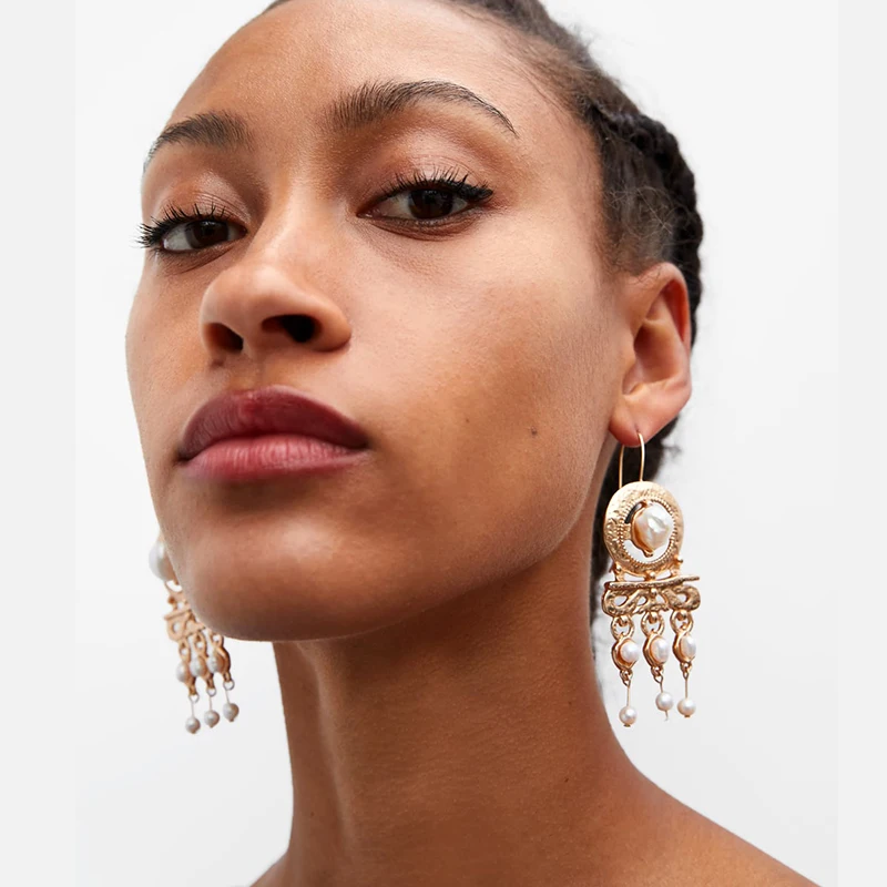 AENSOA ZA Bohemia Pearl Big Tassel Drop Earrings For Women 2019 New Gold Color Long Fringe Big Statement Earrings Party Jewelry
AENSOA ZA Bohemia Pearl Big Tassel Drop Earrings For Women 2019 New Gold Color Long Fringe Big Statement Earrings Party Jewelry