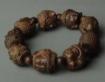Exquisite Chinese Classical Agarwood Buddha Head Statue Bracelet 
Exquisite Chinese Classical Agarwood Buddha Head Statue Bracelet