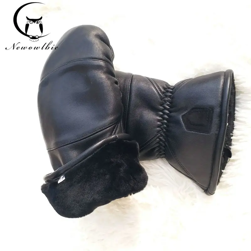 Men Leather gloves Sheepskin Boxing Gloves Bending Outdoor Thicken Warm Winter Gloves Double Warm Sport gloves Oversized size
Men Leather gloves Sheepskin Boxing Gloves Bending Outdoor Thicken Warm Winter Gloves Double Warm Sport gloves Oversized size