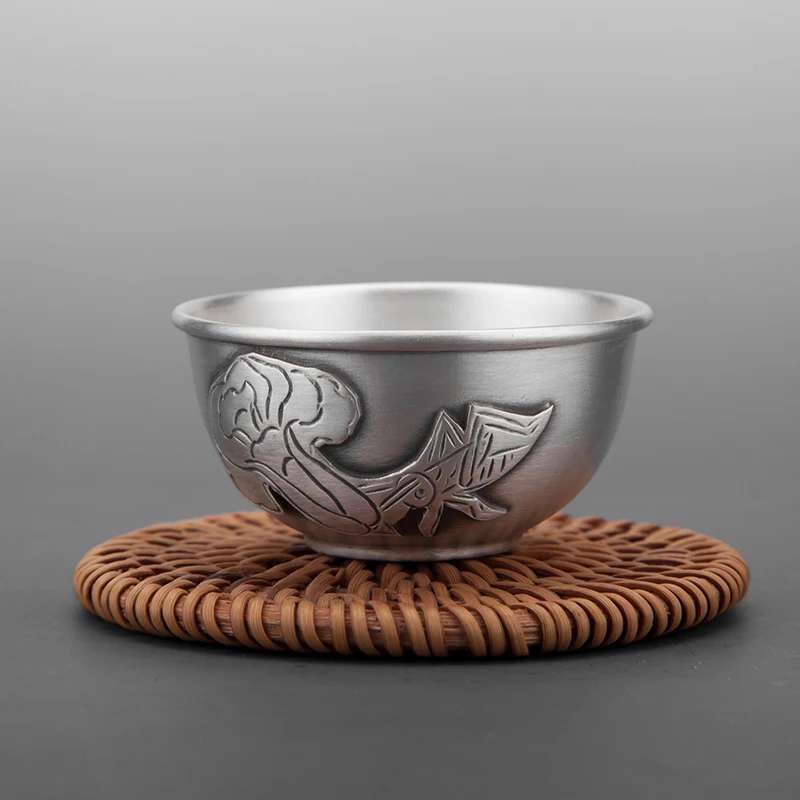Sterling silver kung fu tea cup 999 silver thickening coffee cup small tea bowl
Sterling silver kung fu tea cup 999 silver thickening coffee cup small tea bowl