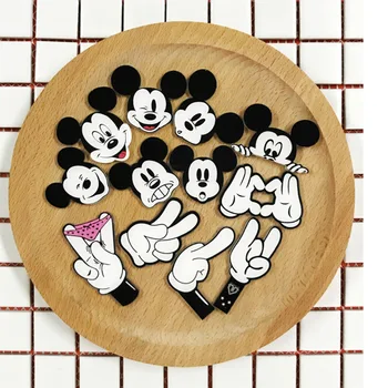 1pcs Cute Cartoon Character Badge Mouse Shaped Acrylic Badge Clothes Brooch Pins Icons On The Backpack Decoration
1pcs Cute Cartoon Character Badge Mouse Shaped Acrylic Badge Clothes Brooch Pins Icons On The Backpack Decoration