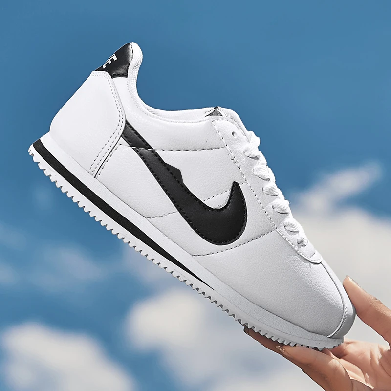 Summer new couple sneakers wild casual men's shoes lightweight breathable zapatos de hombre fashion outdoor erkek ayakkabi
Summer new couple sneakers wild casual men's shoes lightweight breathable zapatos de hombre fashion outdoor erkek ayakkabi