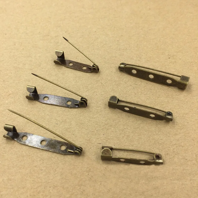 200PCS 2.0cm/2.5cm/3.0cm Antique Bronze no lock plain metal pin backs with two holes suitable to brooches as jewelry finding
200PCS 2.0cm/2.5cm/3.0cm Antique Bronze no lock plain metal pin backs with two holes suitable to brooches as jewelry finding
